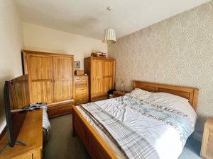 Bedroom- click for photo gallery